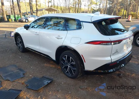 2025 Toyota Crown Signia Xle из США, поврежденный, VIN JTDACAAJ0S3003104